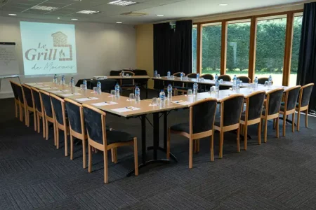 Salon Vercors de l'espace séminaire du Grill de Moirans